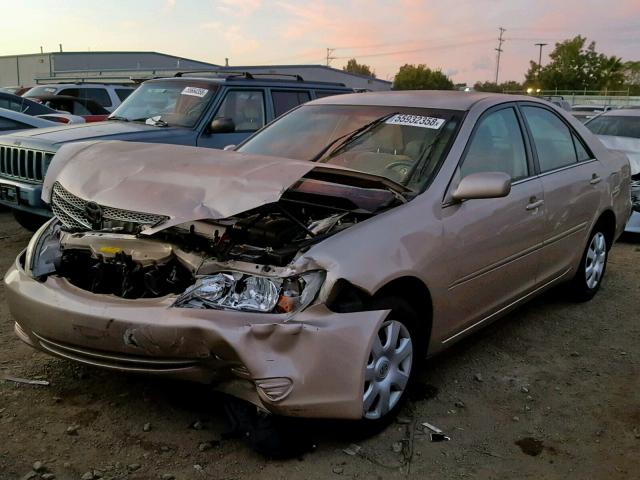 4T1BE32K94U348304 - 2004 TOYOTA CAMRY LE GOLD photo 2