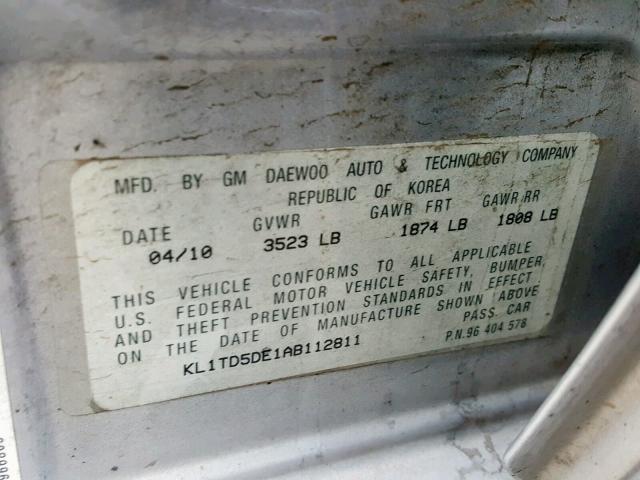 KL1TD5DE1AB112811 - 2010 CHEVROLET AVEO LS SILVER photo 10