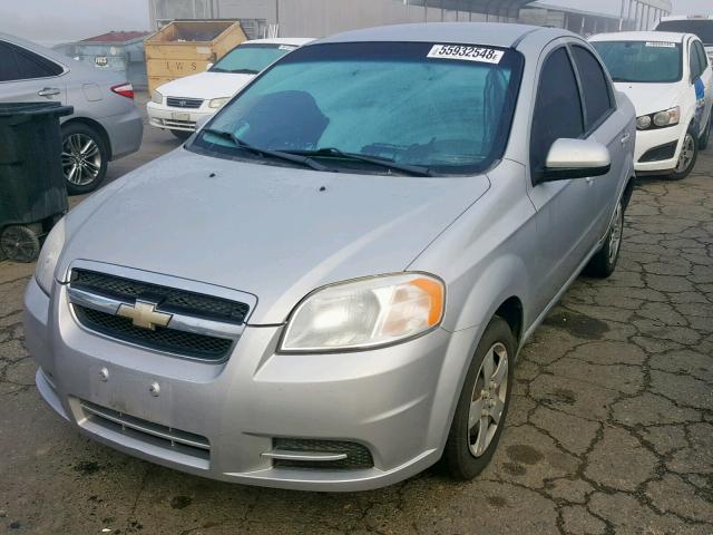 KL1TD5DE1AB112811 - 2010 CHEVROLET AVEO LS SILVER photo 2