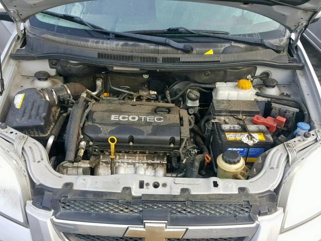 KL1TD5DE1AB112811 - 2010 CHEVROLET AVEO LS SILVER photo 7