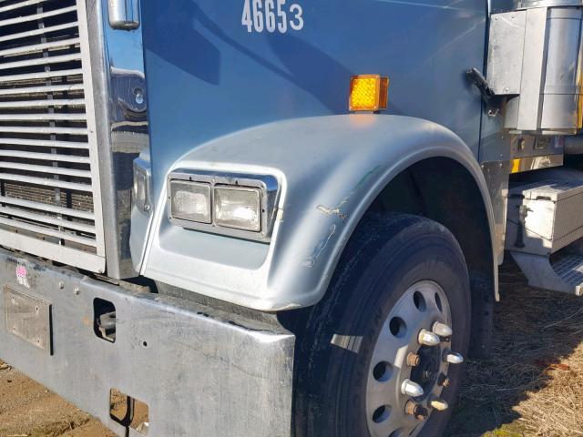 1FUJAPCK05DN44868 - 2005 FREIGHTLINER CONVENTION BLUE photo 10