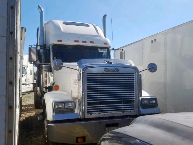 1FUJAPCG13DL01143 - 2003 FREIGHTLINER CONVENTION WHITE photo 1