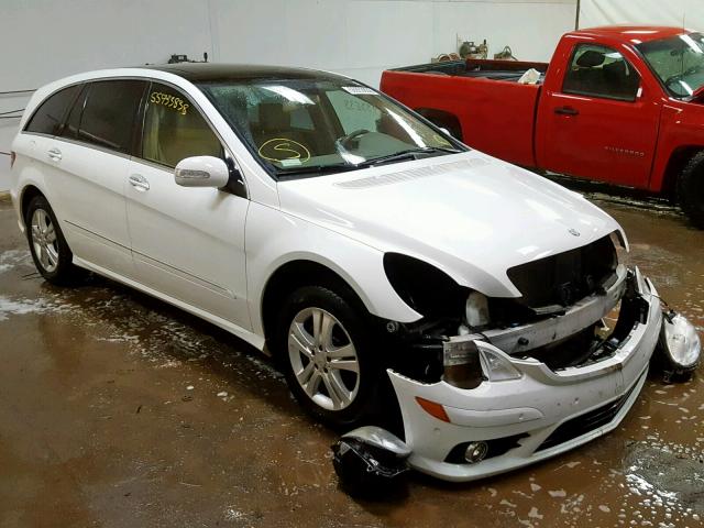 4JGCB65E88A076565 - 2008 MERCEDES-BENZ R 350 WHITE photo 1