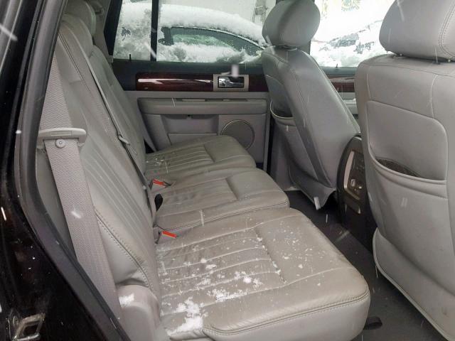 5LMFU28545LJ06816 - 2005 LINCOLN NAVIGATOR 黑色 照片 6