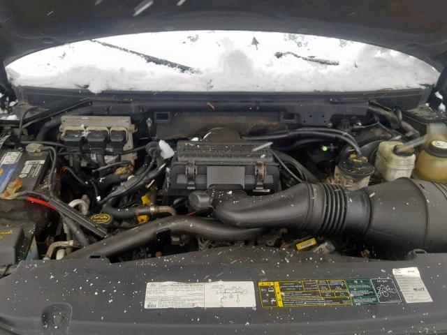 5LMFU28545LJ06816 - 2005 LINCOLN NAVIGATOR 黑色 照片 7