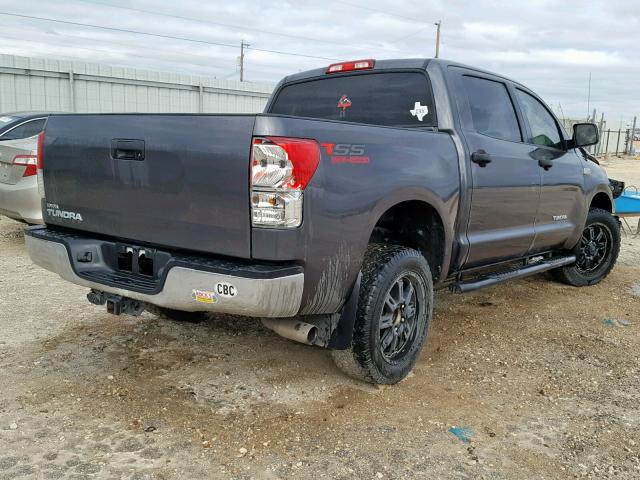 5TFEY5F18DX142332 - 2013 TOYOTA TUNDRA CRE GRAY photo 4