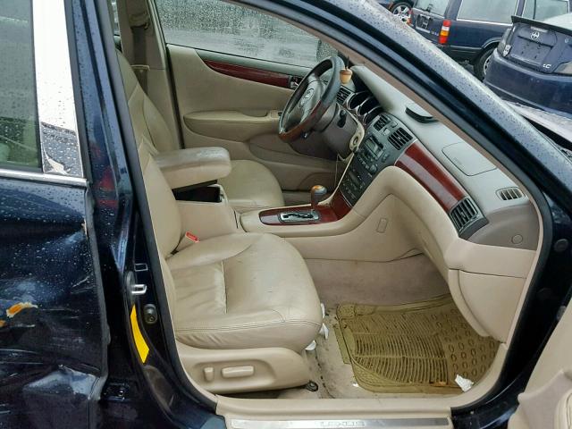 JTHBF30G130137764 - 2003 LEXUS ES 300 BLUE photo 5