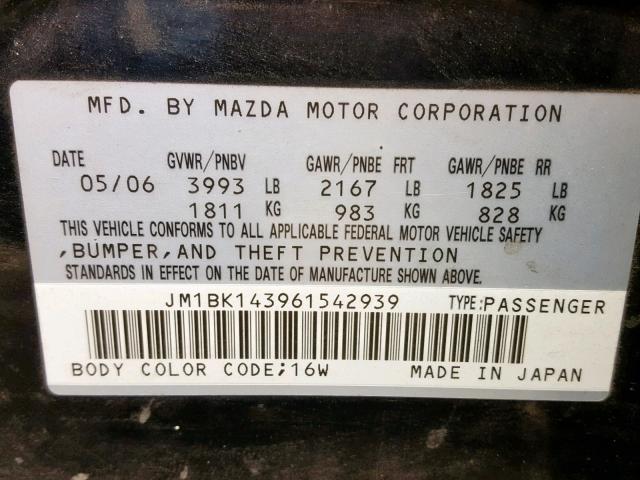 JM1BK143961542939 - 2006 MAZDA 3 HATCHBAC BLACK photo 10