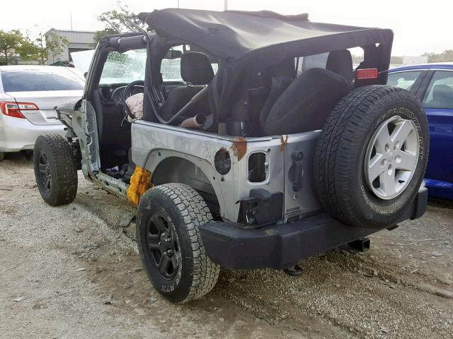 1C4AJWAG8FL746462 - 2015 JEEP WRANGLER S SILVER photo 3