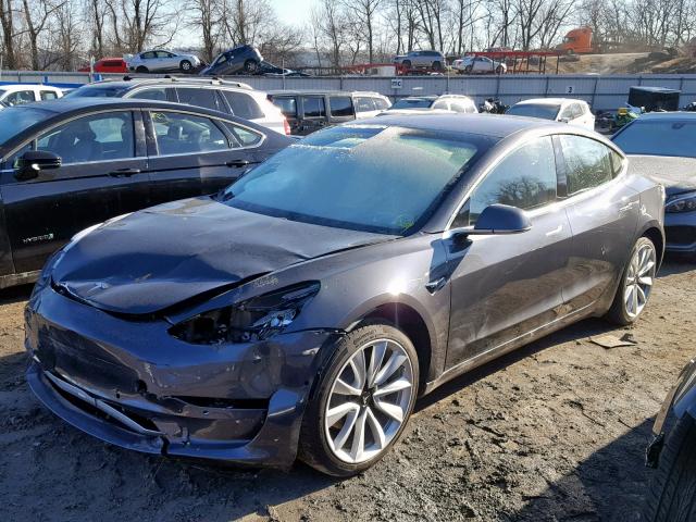 5YJ3E1EA3JF017724 - 2018 TESLA MODEL 3 GRAY photo 2