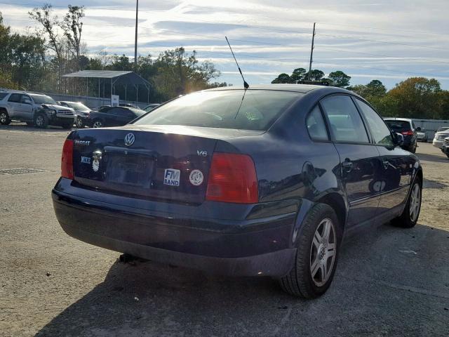 WVWPD23B1YE255458 - 2000 VOLKSWAGEN PASSAT GLX Mavi foto 4
