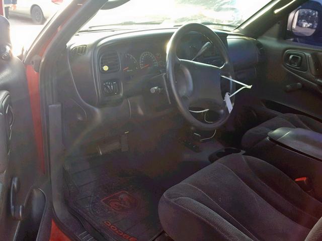 1B7GG22X3YS596818 - 2000 DODGE DAKOTA RED photo 9