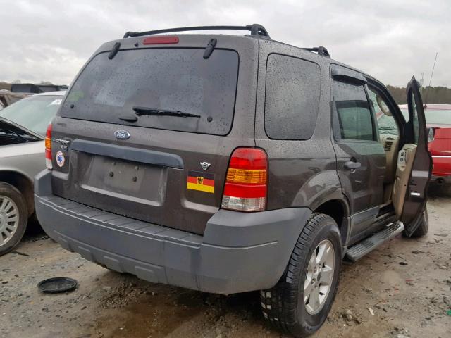 1FMCU03117KB36833 - 2007 FORD ESCAPE XLT GRAY photo 4