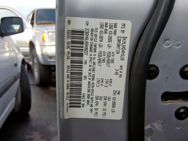 2C8GM48L05R496227 - 2005 CHRYSLER PACIFICA SILVER photo 10