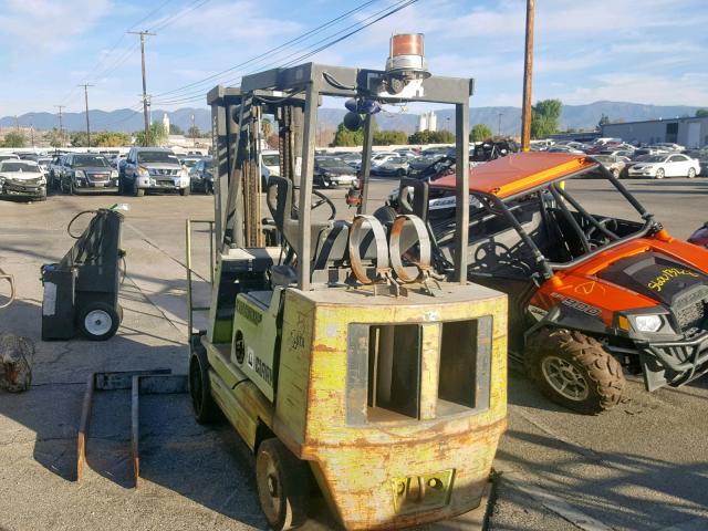 G138MB4386961 - 1985 CLAR FORKLIFT GREEN photo 3