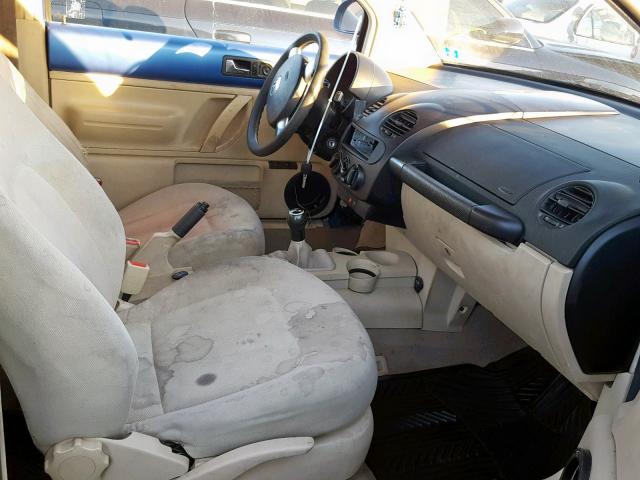 3VWBB61C6WM005902 - 1998 VOLKSWAGEN NEW BEETLE 蓝色 照片 5