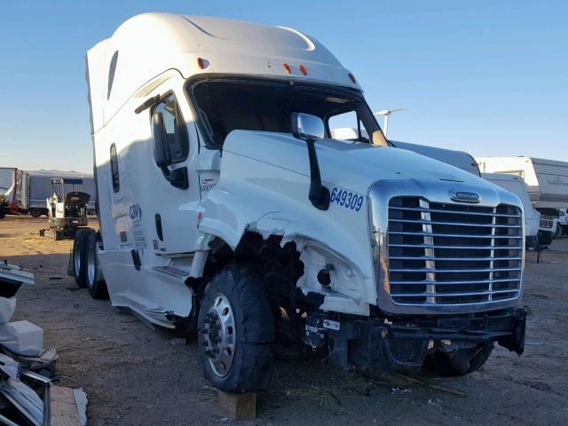 3AKJGLD5XGSHJ9322 - 2016 FREIGHTLINER CASCADIA 1 WHITE photo 1