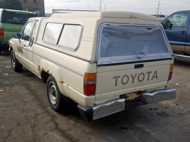 JT4RN56D8F0124395 - 1985 TOYOTA PICKUP XTR TAN photo 3