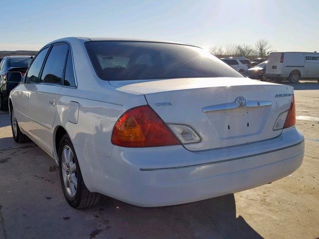 4T1BF28B0YU086080 - 2000 TOYOTA AVALON XL WHITE photo 3