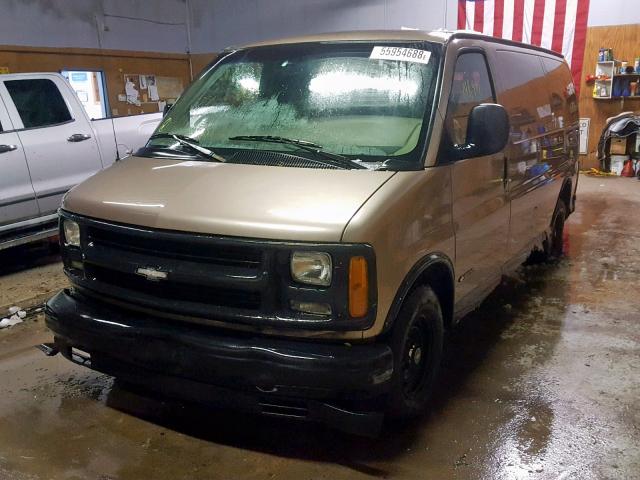 1GCEG15W2X1121766 - 1999 CHEVROLET EXPRESS G1 TAN photo 2