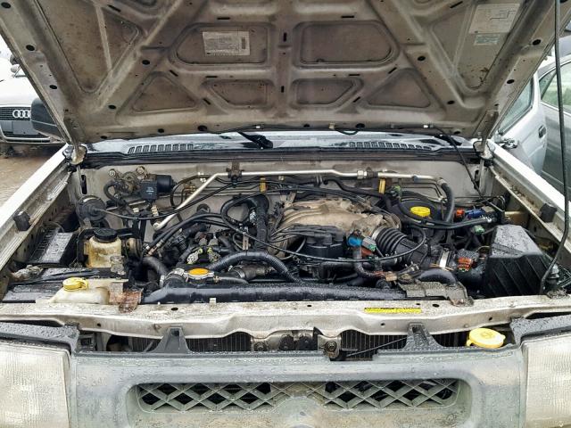 5N1ED28T8YC537743 - 2000 NISSAN XTERRA SILVER photo 10