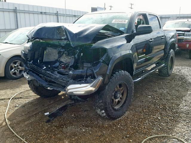 5TFCZ5AN8HX069354 - 2017 TOYOTA TACOMA DOU შავი ფოტო 2