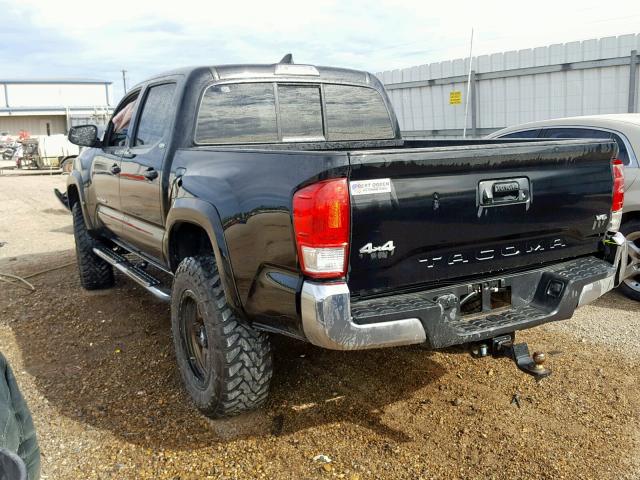 5TFCZ5AN8HX069354 - 2017 TOYOTA TACOMA DOU შავი ფოტო 3
