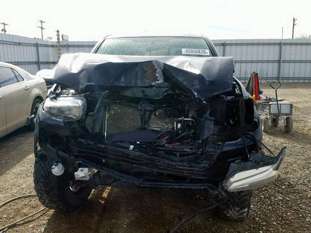 5TFCZ5AN8HX069354 - 2017 TOYOTA TACOMA DOU შავი ფოტო 9