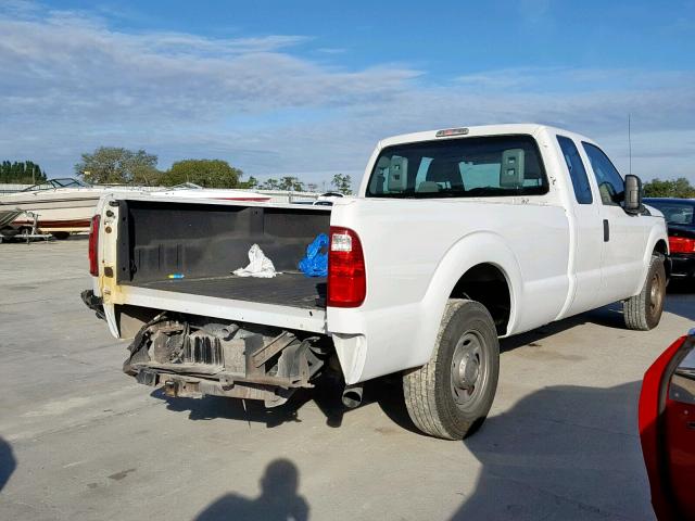 1FT7X2A67FEB75818 - 2015 FORD F250 SUPER WHITE photo 4