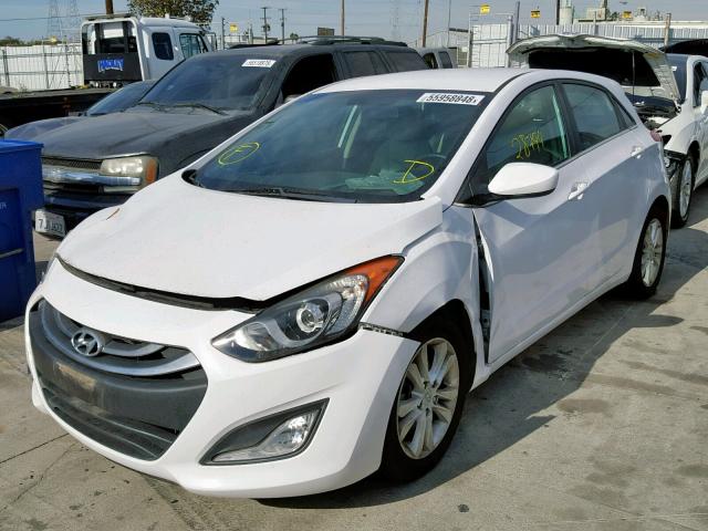 KMHD35LE4DU030657 - 2013 HYUNDAI ELANTRA GT WHITE photo 2