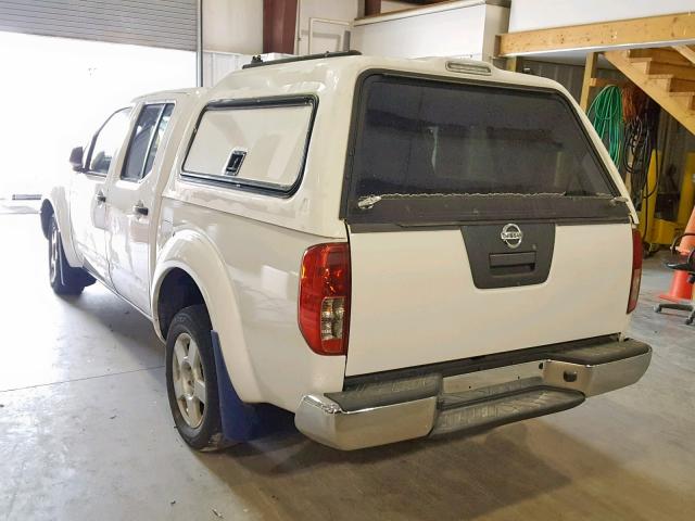 1N6AD07W87C431615 - 2007 NISSAN FRONTIER C WHITE photo 3