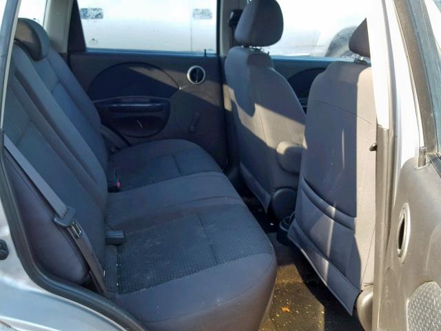 KL1TD66658B114602 - 2008 CHEVROLET AVEO BASE SILVER photo 6