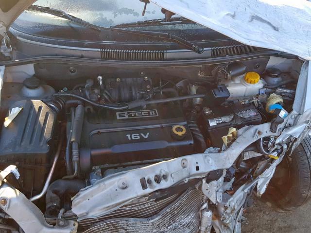 KL1TD66658B114602 - 2008 CHEVROLET AVEO BASE SILVER photo 7