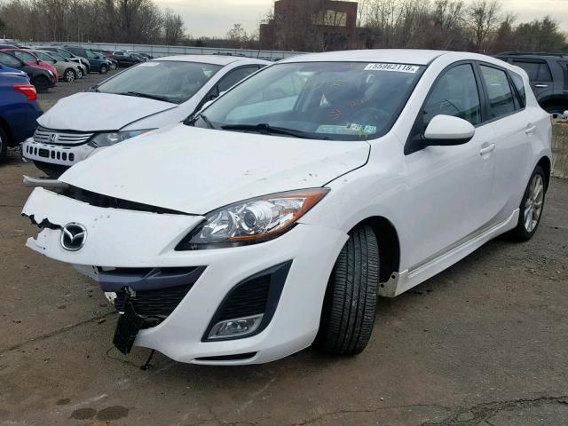 JM1BL1K64B1419084 - 2011 MAZDA 3 S WHITE photo 2