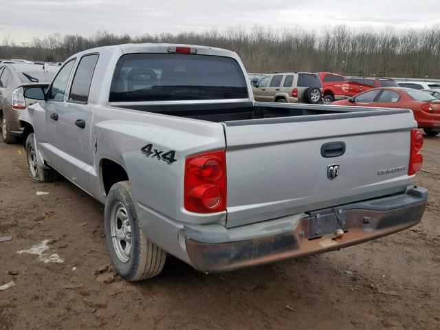 1D7HW28K86S593323 - 2006 DODGE DAKOTA QUA SILVER photo 3