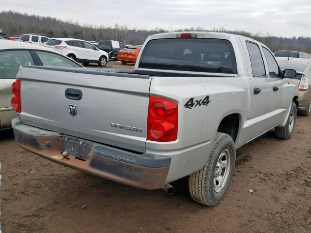 1D7HW28K86S593323 - 2006 DODGE DAKOTA QUA SILVER photo 4