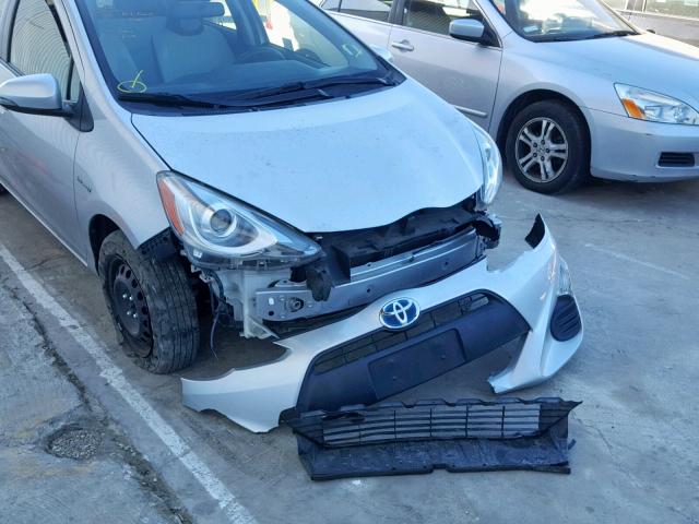 JTDKDTB35G1128812 - 2016 TOYOTA PRIUS C SILVER photo 9