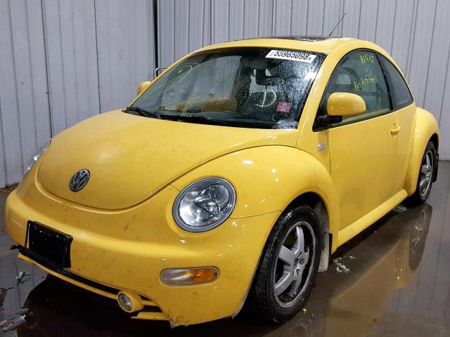 3VWCD21C9YM478770 - 2000 VOLKSWAGEN NEW BEETLE YELLOW photo 2