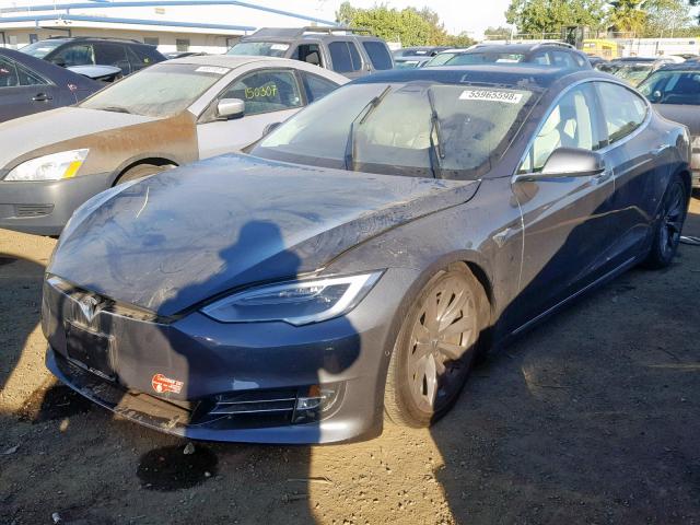 5YJSA1E29JF260082 - 2018 TESLA MODEL S GRAY photo 2