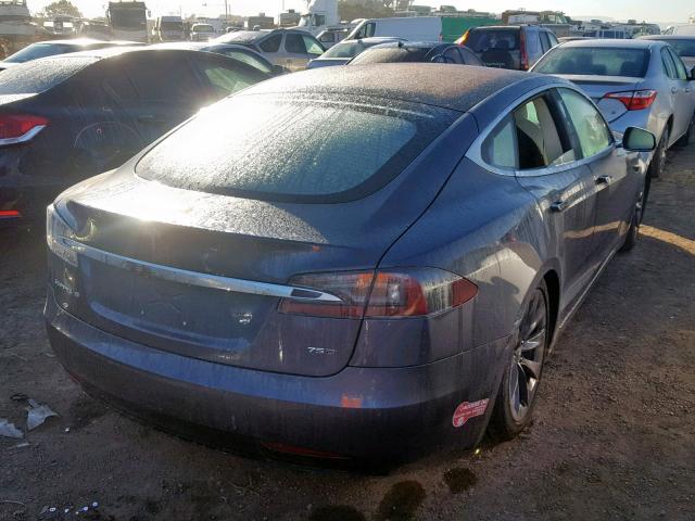 5YJSA1E29JF260082 - 2018 TESLA MODEL S GRAY photo 4