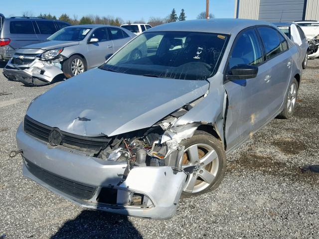 3VW1K7AJ5CM354237 - 2012 VOLKSWAGEN JETTA BASE 银色 照片 2
