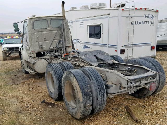 2FWJA3CVX7AY30882 - 2007 STERLING TRUCK AT 9500 WHITE photo 3