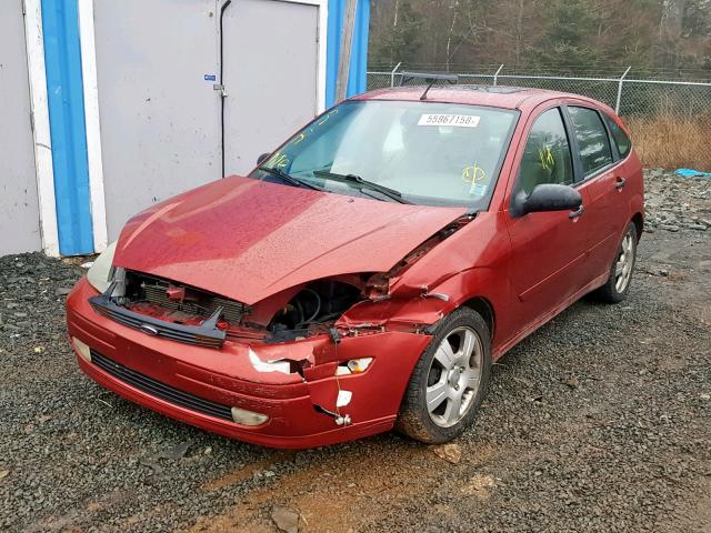 3FAFP37383R187750 - 2003 FORD FOCUS ZX5 RED photo 2