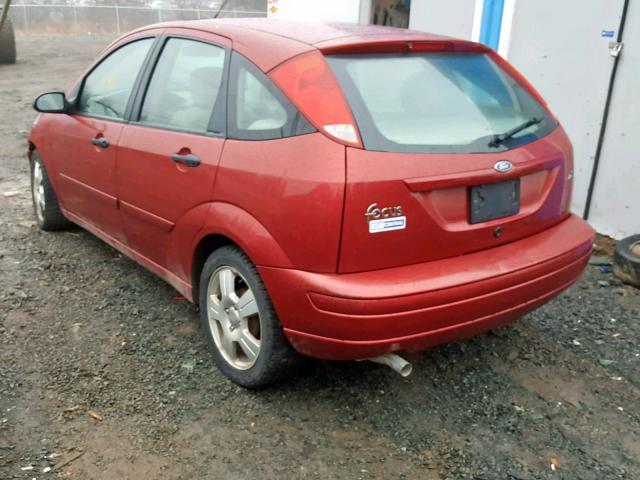 3FAFP37383R187750 - 2003 FORD FOCUS ZX5 RED photo 3