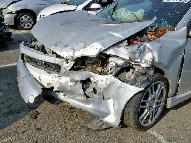 JTKDE177550039937 - 2005 TOYOTA SCION TC 银色 照片 9