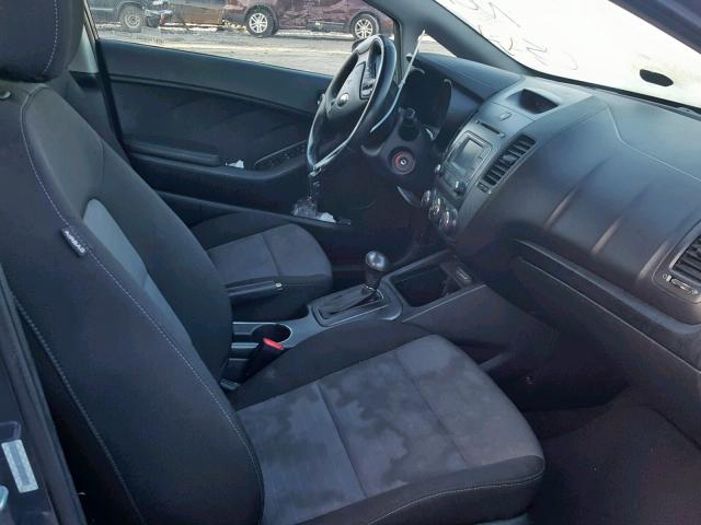 KNAFX5A87E5208519 - 2014 KIA FORTE EX GRAY photo 5