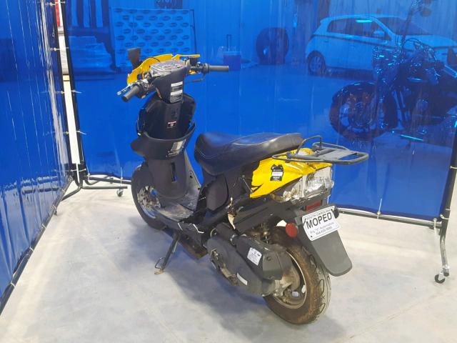 LEHTCB013GR000937 - 2016 OTHER MOPED YELLOW photo 3