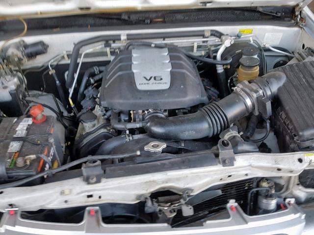 4S6CK58W6Y4416025 - 2000 HONDA PASSPORT E 银色 照片 7