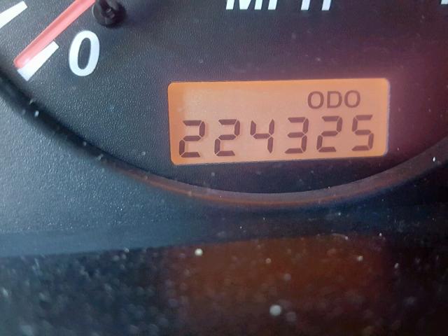 4S6CK58W6Y4416025 - 2000 HONDA PASSPORT E 银色 照片 8