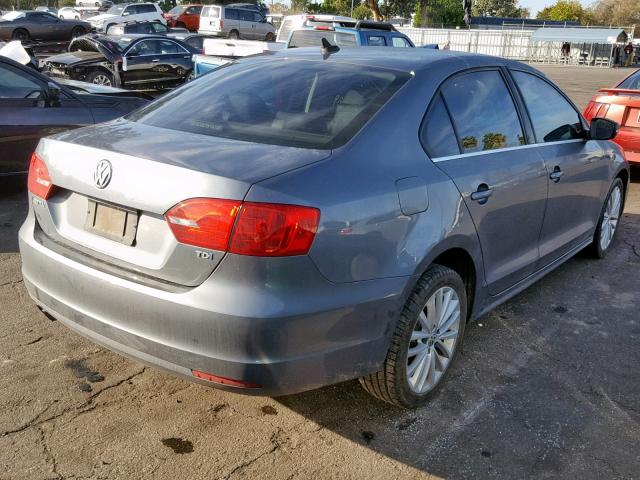 3VWLL7AJ5DM423984 - 2013 VOLKSWAGEN JETTA TDI GRAY photo 4